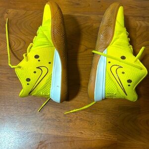 Size 7 used Nike Kyrie X Spongebob basketball shoes